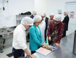 Dapur MBG Polri Kembali Jadi Sorotan Internasional, Delegasi Kedutaan Besar Prancis Kunjungi SPPG Polri Pejaten