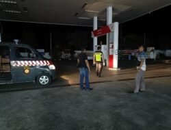 Polsek Bebandem Tingkatkan Keamanan,  Melalui Blue Light Patrol Malam Hari