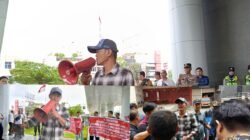 POSE RI Gelar Aksi diHalaman Kantor PT.Sensenow AI Cakrawala Baru dan OJK Provinsi SumSel Terkait Investasi Bodong