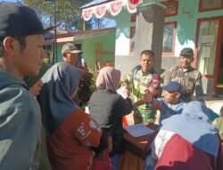 Babinsa Koramil 07/Atu Lintang Dampingi Penyaluran Bantuan Beras Pascabencana