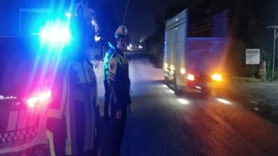 Sat Lantas Polres Ogan Ilir Gelar Patroli Beat dan Blue Light Patrol, Jaga Kamseltibcarlantas Malam Hari