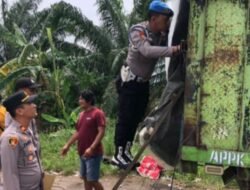 Polsek Sungsang Gelar Pemeriksaan Kendaraan di Pelabuhan Tanjung Api-Api, Tak Temukan Barang Berbahaya