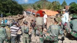 Koramil 08/Silih Nara Bersama TNI-Polri dan Warga Bersihkan Dayah Bustanul Hakiki