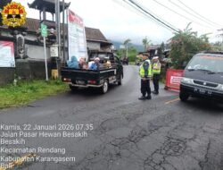 Polsek Rendang Tingkatkan Pengamanan Pengaturan Arus Lalu Lintas, Usaba Pura Dalem Puri Besakih