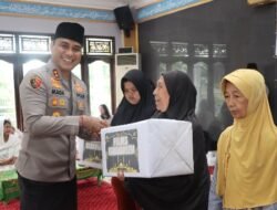 Di Moment Isra Mi’raj, Kapolres Karangasem Salurkan Bingkisan Kemanusiaan untuk Warga Kurang Mampu
