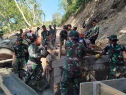 Pembangunan Jembatan Gantung Burni Bius Capai 39 Persen, Babinsa Lakukan Monitoring