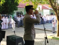 Enam Hal Yang Disampaikan KBO Satbinmas Polres Aceh Timur Saat Menjadi Pembina Upacara di SMAN 1 Idi Rayeuk
