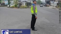 Unit Turjawali Sat Lantas Lakukan Gatur Lalin, di Pos 3 Patung Salak Jasri