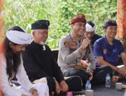 Kapolres Karangasem Gelar Jum’at Curhat  di Pura Dalem Puri Besakih,Kecamatan Rendang, Kabupaten Karangasem