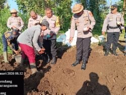 Dukung Ketahanan Pangan Nasional, Kapolsek Rendang Pimpin Langsung Penanaman Jagung di Banjar Dinas Batang, Desa Besakih