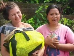 Ditemukannya Tas yang Hilang,  Wisatawan Asing Apresiasi Respon Cepat Polsek Padangbai