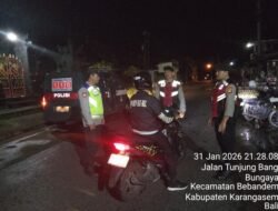 Saat Gelar Blue Light Patrol, Polsek Bebandem Himbau Warga Waspada Kejahatan 3C di Wilkum Bebandem 
