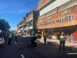 Tekan Angka Pelanggaran Lalulintas di Hari ke 2 Ops Keselamatan Agung 2026, Sat Lantas Polres Karangasem Laksanakan Penjagaan di Pasar Timur Amlapura 