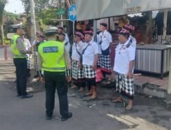 Tingkatkan Kesadaran Lalu Lintas, Satgas Preemtif Polres Karangasem Rangkul Pecalang di Jalan Gajah Mada