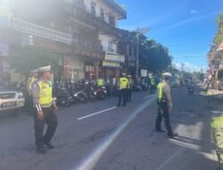 Ops Keselamatan Agung 2026, Sat Lantas Polres Karangasem Laksanakan Penjagaan di Pasar Timur Amlapura  