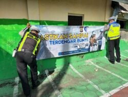 Hari ke 5 Ops Keselamatan Agung 2026, Satlantas Polres Karangasem Bentangkan Spanduk keselamatan Berlalulintas