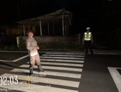 Polsek Selat Laksanakan Blue Light Patrol untuk Tingkatkan Keamanan Wilayah