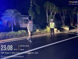 Polsek Selat Laksanakan Blue Light Patrol untuk Tingkatkan Keamanan Wilayah