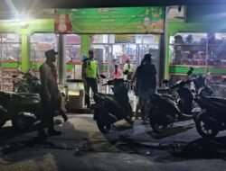 Saat Pimpin Patroli Pawas Sampaikan Himbauan Kamtibmas, kepada Kayawan Swalayan 