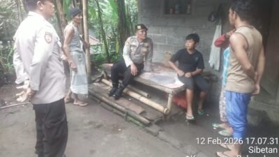 Respons Cepat Polsek Bebandem Jemput Pelajar yang Terlantar dan Alami Kerusakan Motor di Kota Karangasem