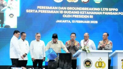 PRESIDEN PRABOWO ANUGERAHKAN BINTANG JASA DAN SATYALANCANA WIRA KARYA KEPADA PENGGERAK MBG DAN RANTAI PASOK SPPG POLRI