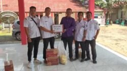 Peduli Sesama, Polsek Rambang Bersama Forkopimcam Kecamatan Rambang Berikan Bantuan Paket Sembako kepada Korban Terdampak Banjir