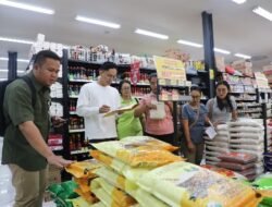 Pastikan Stabilitas Harga Bahan Pokok Penting, Satgas Saber Pangan Polda Bali Sidak di Pasar Tradisional dan Ritel 