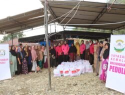 Ketua Bhayangkari Cabang Aceh Tengah Distribusikan Bantuan Ketua Bhayangkari Daerah Aceh untuk Korban Bencana