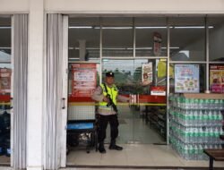 Antisipasi Gangguan Kamtibmas Anggota Polsek Belitang III Lakukan Patroli Objek Vital