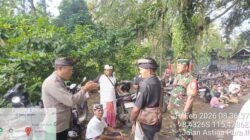 Bhabinkamtibmas Berikan Pengamanan Kegiatan Upacara Butha Yadnya di Desa Rendang