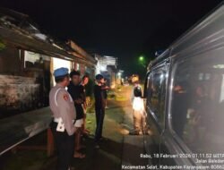 Tingkatkan Keamanan Wilayah,  Polsek Selat Gelar Blue Light Patrol  