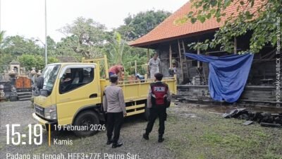 Jaga Kondusifitas Keamanan Wilayah Hukumnya, Polsek Selat Rutin Gelar Patroli  
