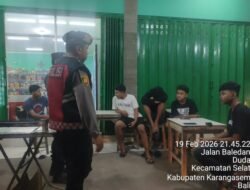 Polsek Selat Gelar Blue Light Patrol, Berikan Himbauan Kamtibmas kepada Masyarakat 