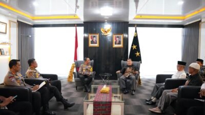 Irjen Pol Dr. H. Sandi Nugroho, S.I.K., S.H., M.Hum. Terima Audiensi FKUB, MUI, dan LDII di Polda Sumsel