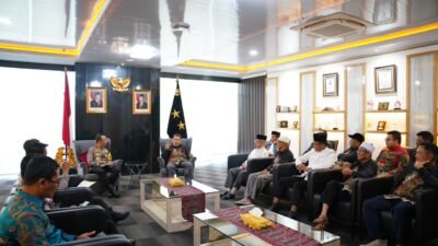 Irjen Pol Dr. H. Sandi Nugroho, S.I.K., S.H., M.Hum. Terima Audiensi FKUB, MUI, dan LDII di Polda Sumsel