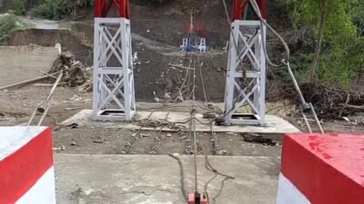 Progres Jembatan Gantung Kalaili di Linge Capai 50 Persen