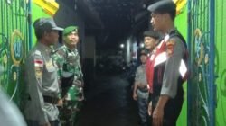 Perkuat Sinergitas, Polsek Sidemen Gelar Patroli Gabungan Berikan Pengamanan saat Umat Muslim Menjalankan Sholat Taraweh