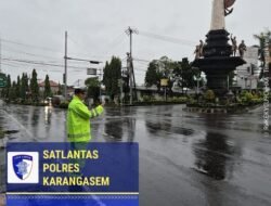 Pastikan Kelancaran Arus Lalu Lintas, Personil Lantas Lakukan Gatur Lalin di Ktl 2