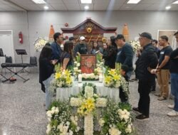 Samuel Pakambanan SE Tutup Usia 69 Tahun, Tinggalkan Teladan Hidup, Jonathan L Parapak: Dia Miliki Komitmen Jujur dan Melayani Tuhan