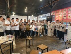 Ketua Elang 3 Hambalang Febriyan Winaldi Gelar Buka Bersama Kapolres Kampar, Undangan Tumpah Ruah di Cafe Tomyam