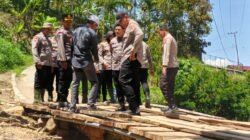 Mahasiswa STIK-PTIK Lemdiklat Polri Angkatan 83 Laksanakan Pengecekan Jembatan Sementara di Desa Setie