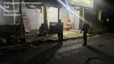 Cegah Gangguan Kamtibmas Malam Hari, Polsek Bebandem Intensifkan Blue Light Patrol