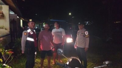 Tingkatkan Pengamanan Wilayah Hukumnya, Polsek Selat Intensikan Giat Blue Light Patrol  