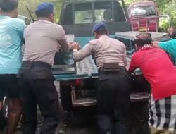 Aksi Heroik Satpolairud Polres Karangasem, Bantu Dorong Mobil Warga yang Mogok