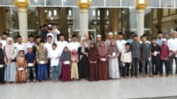 Tim 1 Safari Ramadhan Pemkab Bireuen, Buka Puasa Bersama Puluhan Anak Yatim dan Masyarakat di Masjid Besar Al -Ikhlas Cotbatee