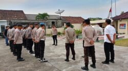 Kapolsek Belitang III Pinpin Apel Tekankan Disiplin Dan Hindari Pelanggaran