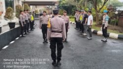 Pastikan Kedisiplin dan Profesionalisme Anggota Polri,  Sipropam Polres Karangasem Lakukan Pengawasan dan pengecekan Personil Piket Fungsi