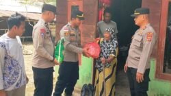 Kapolsek Julok Salurkan Logistik Bantuan Kapolri Kepada Warga Terdampak Banjir