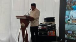Tak Ingin Warganya Lama Terpuruk, Bupati Mukhlis Kawal Langsung Pemulihan Rumah Korban Siklon
