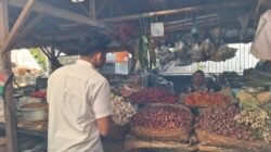 Jaga Stabilitas Harga Bahan Pokok Jelang Hari Besar, Sat Reskrim Polres Karangasem Rutin Pantau Harga dan Mutu Pangan di Pasar Tradisional Kab. Karangasem 